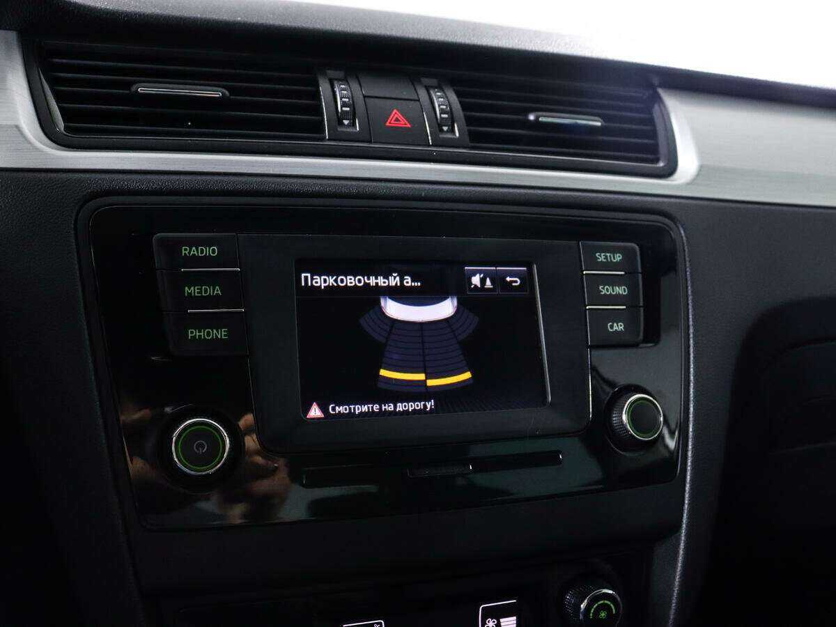 Б/У Шкода Рапид 2016 года. Фото: #13