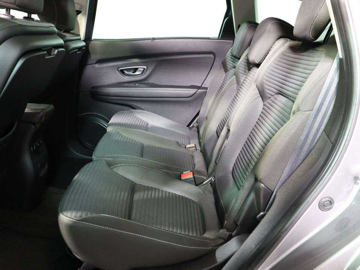 Б/У Рено Сценик 2019 года. Фото: #7