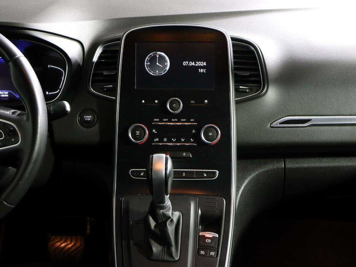 Б/У Рено Сценик 2019 года. Фото: #10