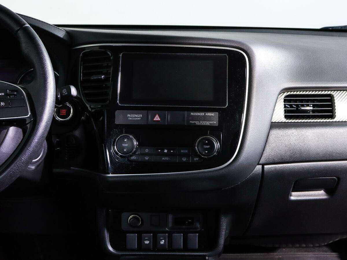 Mitsubishi Outlander 2018 года с пробегом. Фото: #12