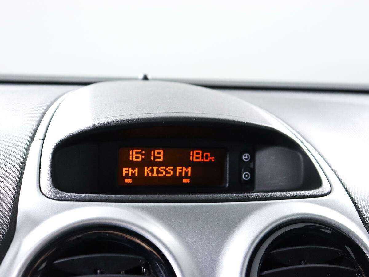 Б/У Опель Корса 2012 года. Фото: #12