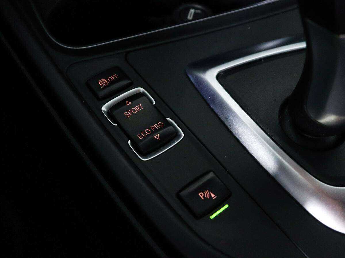 BMW 3 серии 2017 года с пробегом. Фото: #12