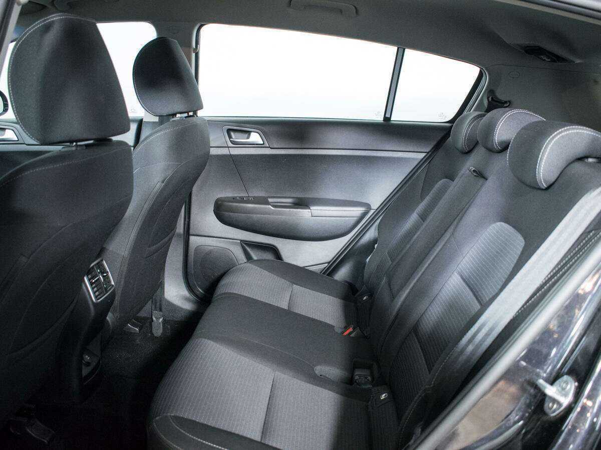 Б/У Киа Спортейдж 2018 года. Фото: #8