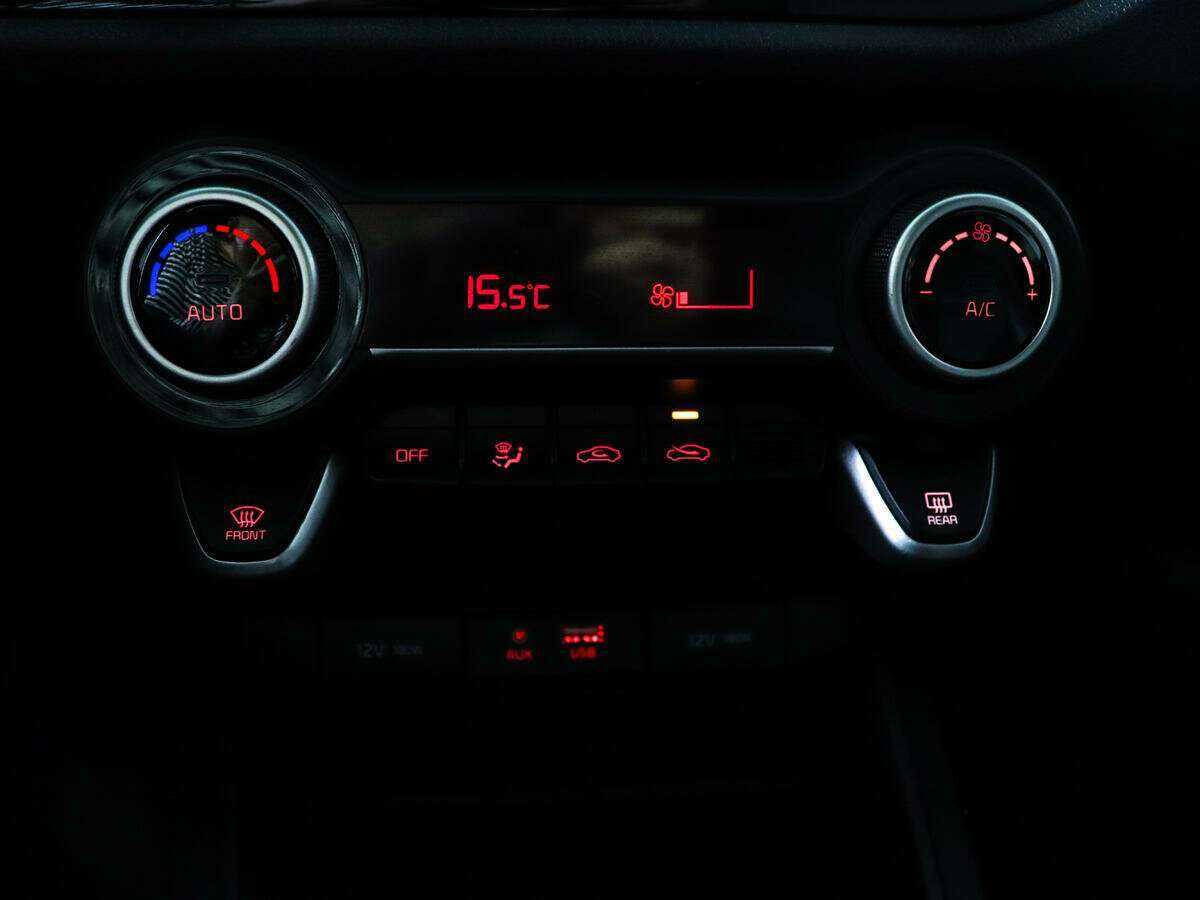 Б/У Киа Рио 2019 года. Фото: #13