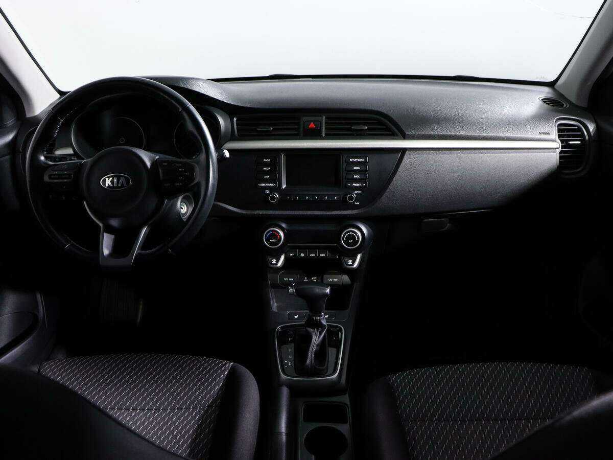 Б/У Киа Рио 2018 года. Фото: #10