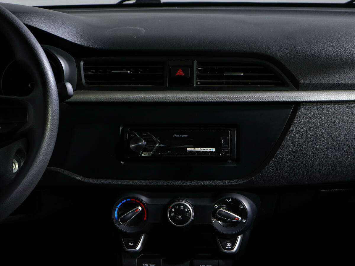 Б/У Киа Рио 2017 года. Фото: #10