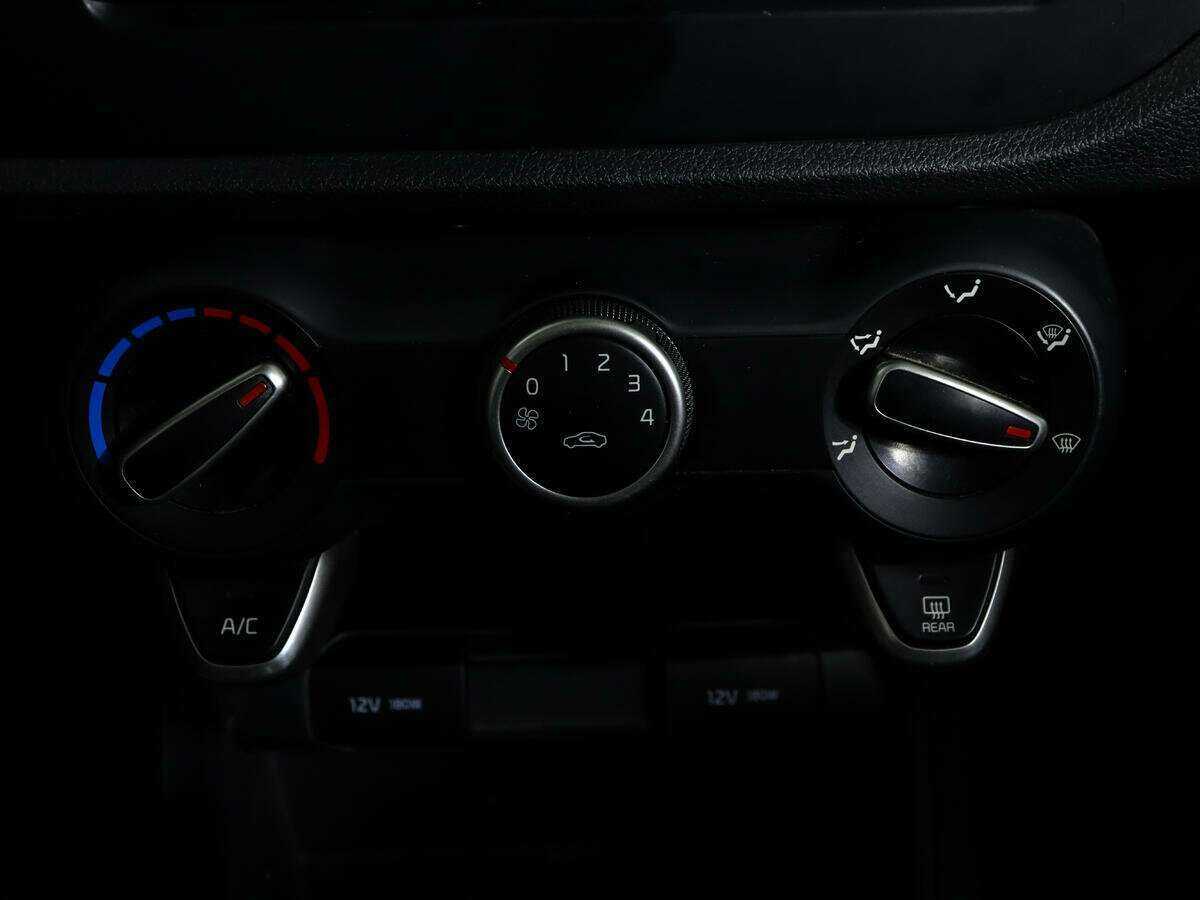 Б/У Киа Рио 2017 года. Фото: #14