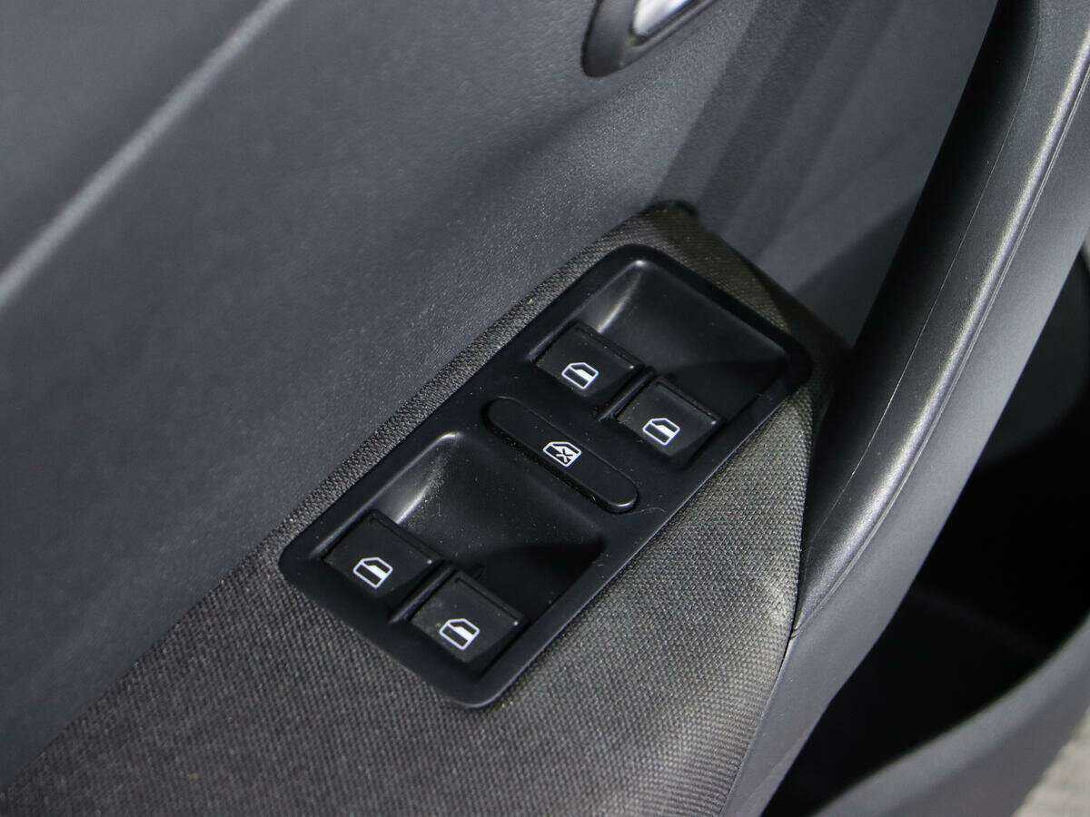 Б/У Фольксваген Поло 2019 года. Фото: #13