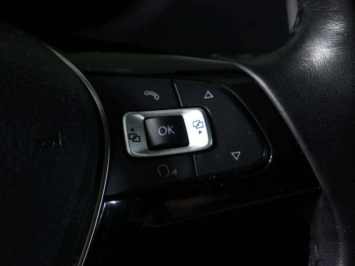 Б/У Фольксваген Поло 2019 года. Фото: #14