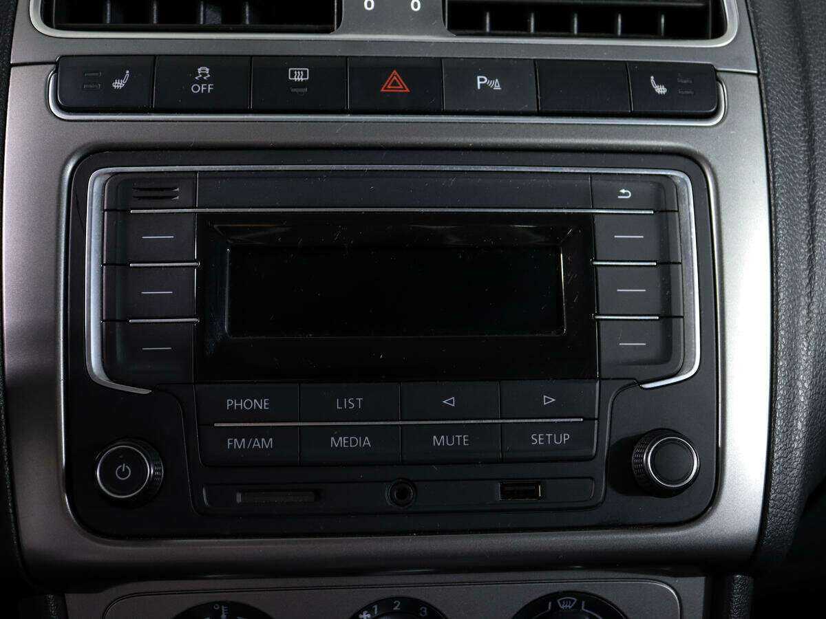 Б/У Фольксваген Поло 2019 года. Фото: #17