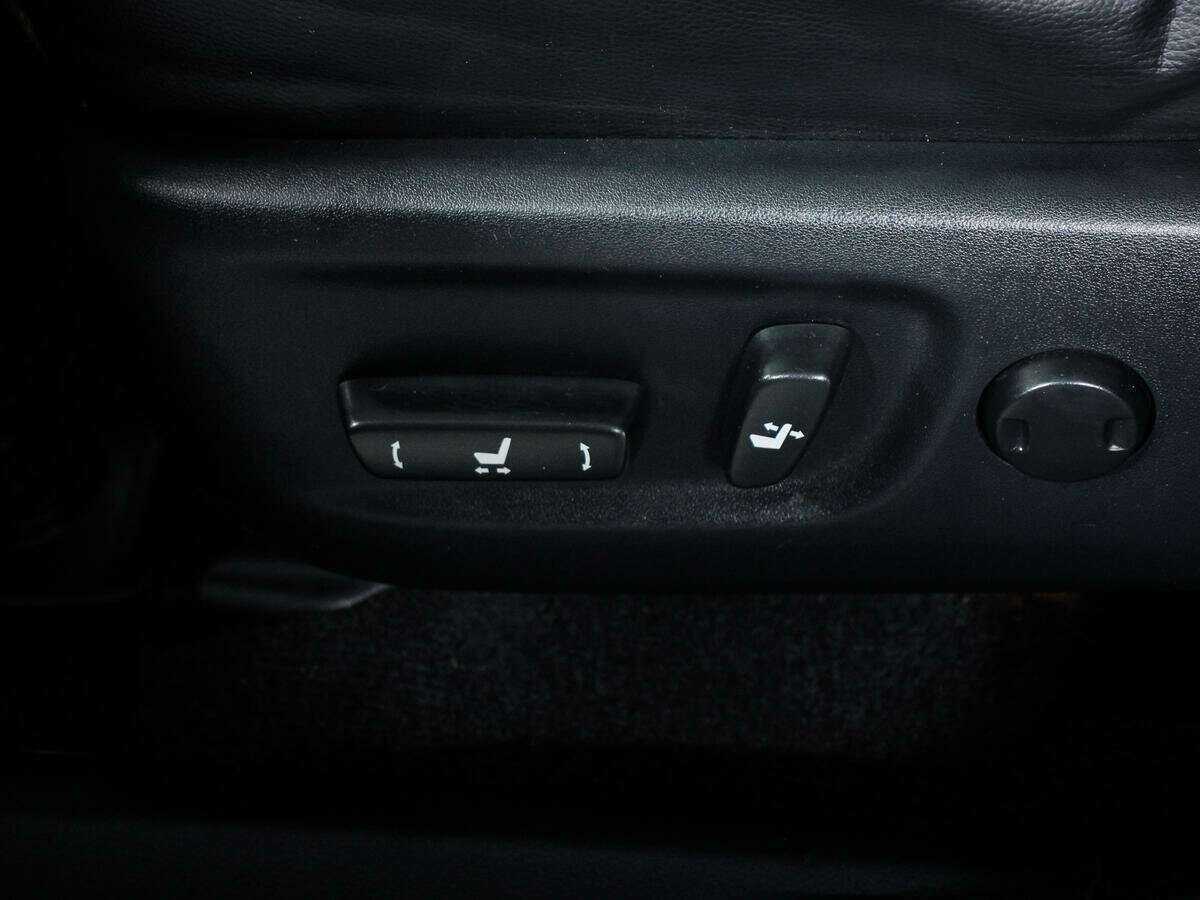 Б/У Тойота Рав4 2014 года. Фото: #16