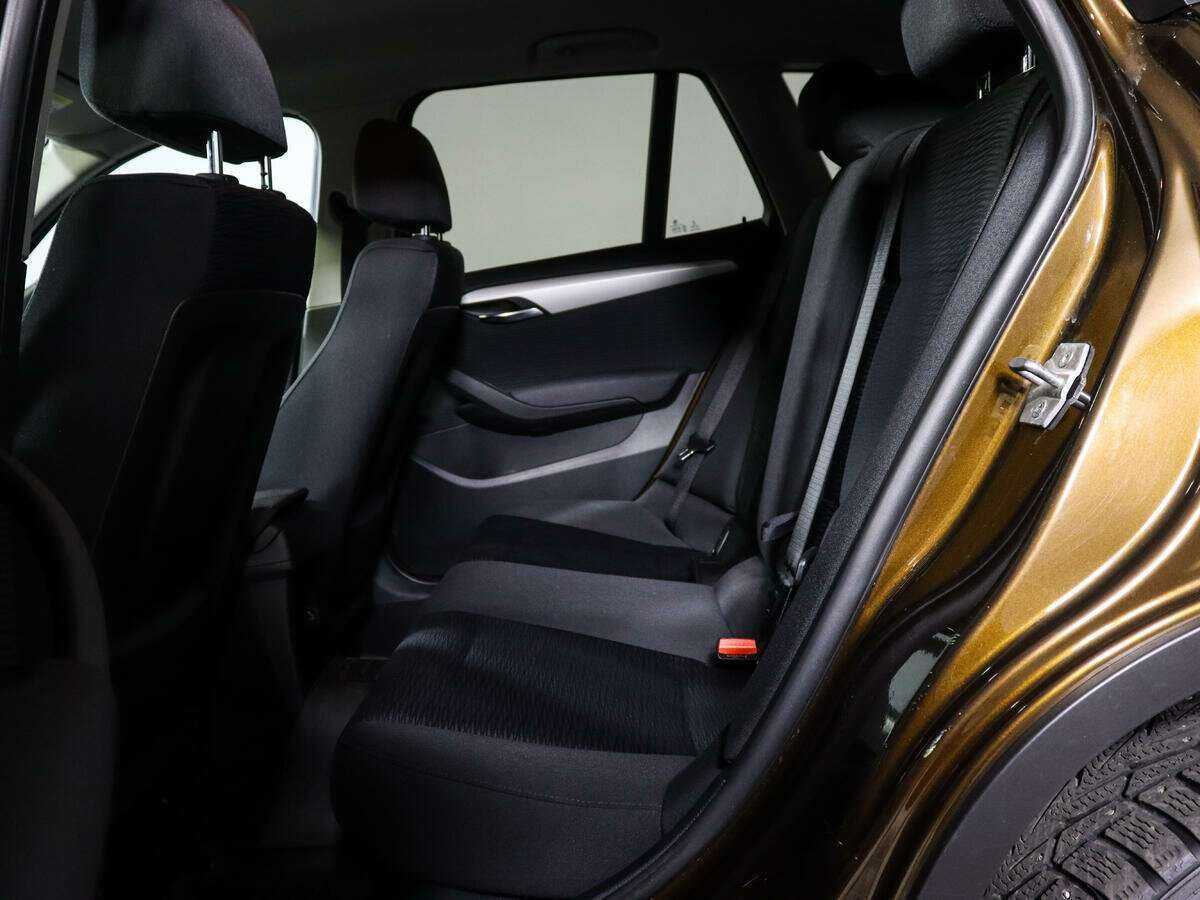 Б/У БМВ Икс1 2014 года. Фото: #7