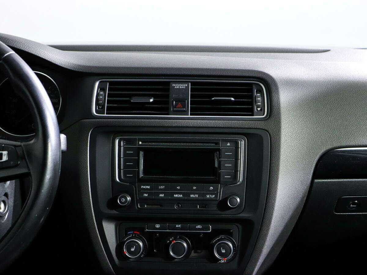 Б/У Фольксваген Джетта 2016 года. Фото: #11