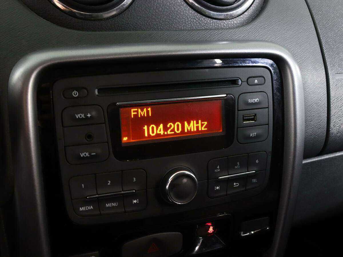 Б/У Рено Дастер 2012 года. Фото: #16