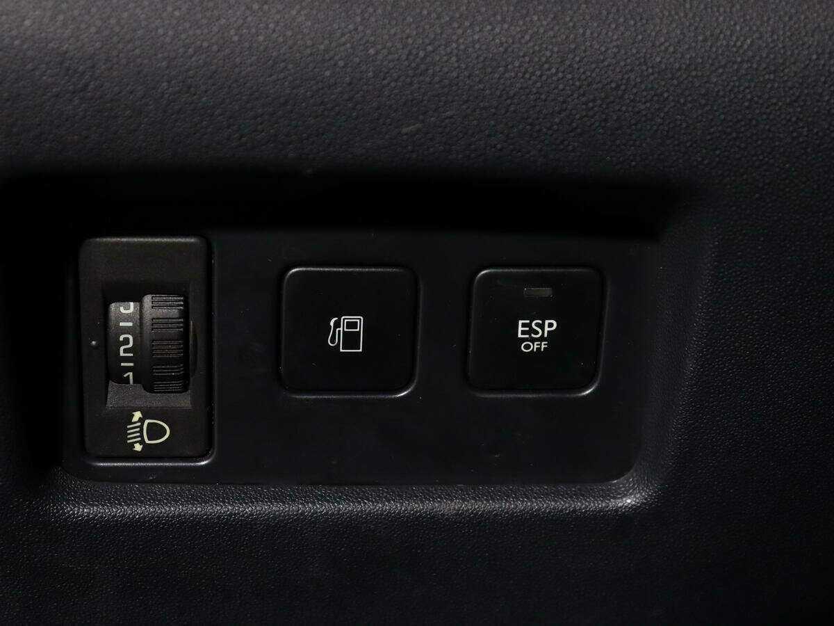 Б/У Ситроен Ц4 2013 года. Фото: #16