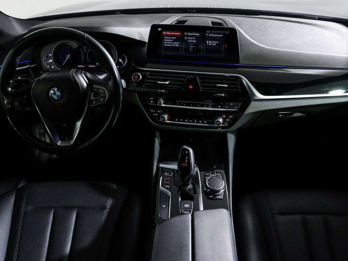 BMW 5 серии 2017 года с пробегом. Фото: #11