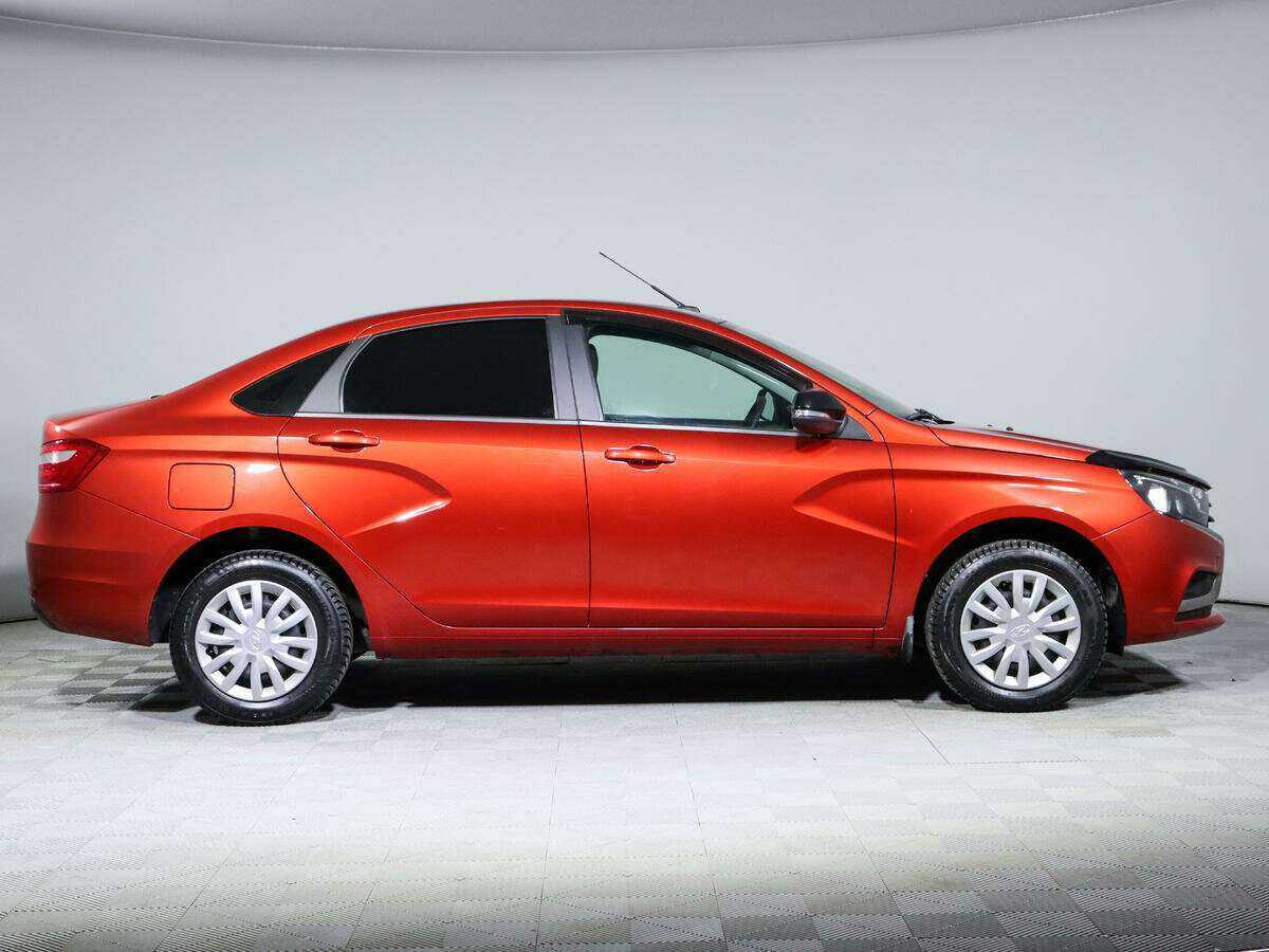 Б/У Лада (ВАЗ) Веста 2021 года. Фото: #3