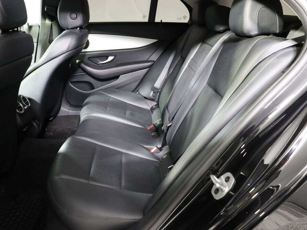 Mercedes-Benz E-Класс 2019 года с пробегом. Фото: #7