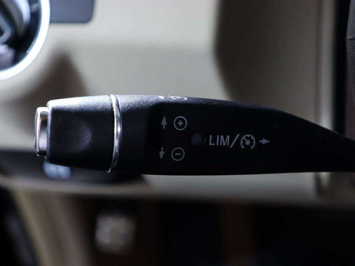 Mercedes-Benz E-Класс 2015 года с пробегом. Фото: #14