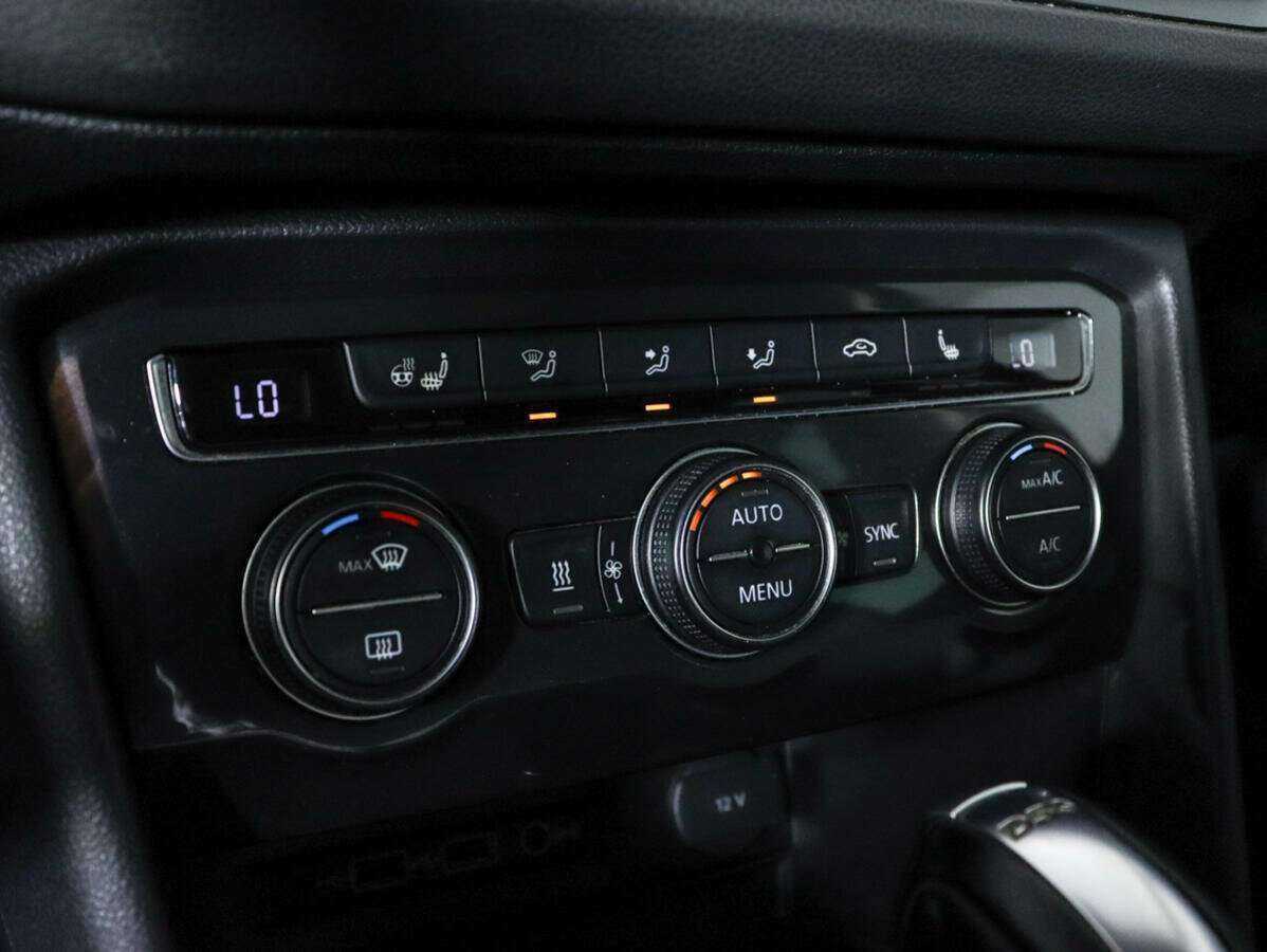 Б/У Фольксваген Тигуан 2018 года. Фото: #18