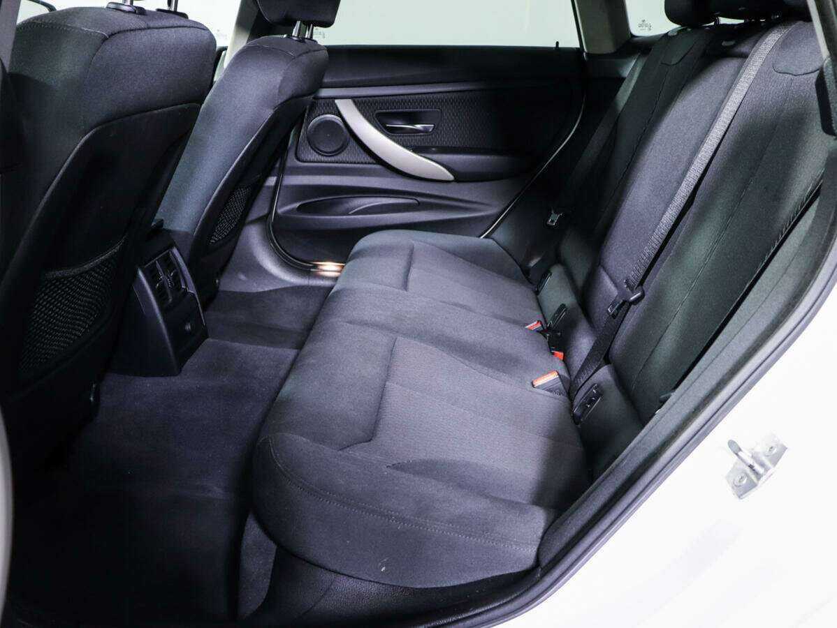 BMW 3 серии 2019 года с пробегом. Фото: #6