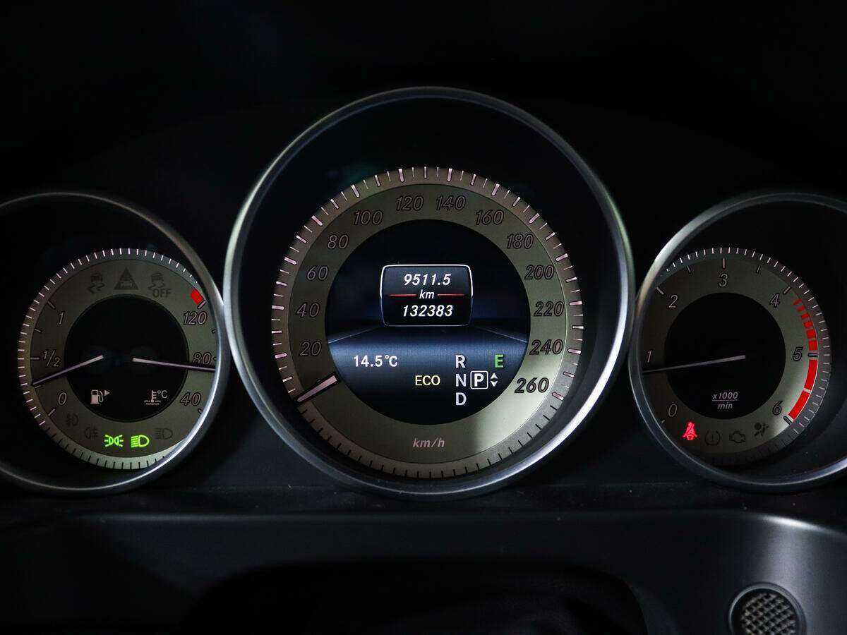 Mercedes-Benz E-Класс 2015 года с пробегом. Фото: #10