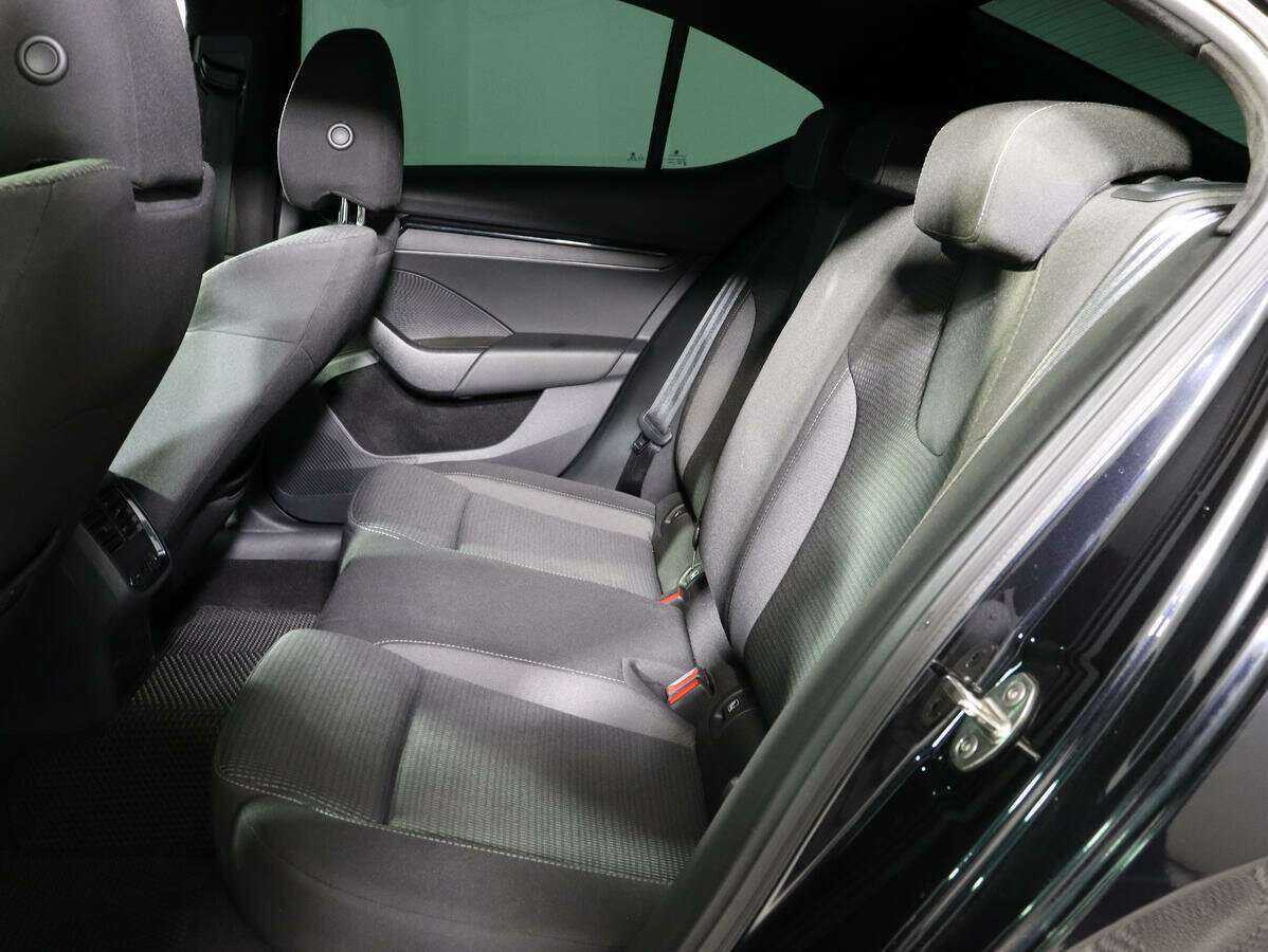 Б/У Шкода Октавия 2020 года. Фото: #9