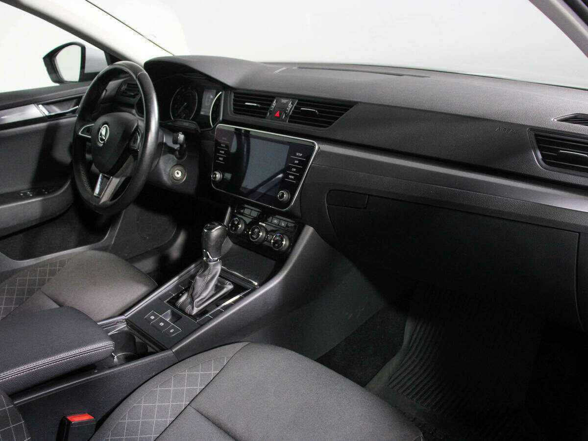 Б/У Шкода Суперб 2017 года. Фото: #5