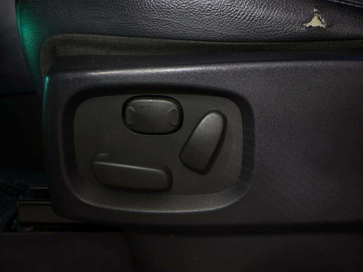 Land Rover Discovery 2013 года с пробегом. Фото: #17