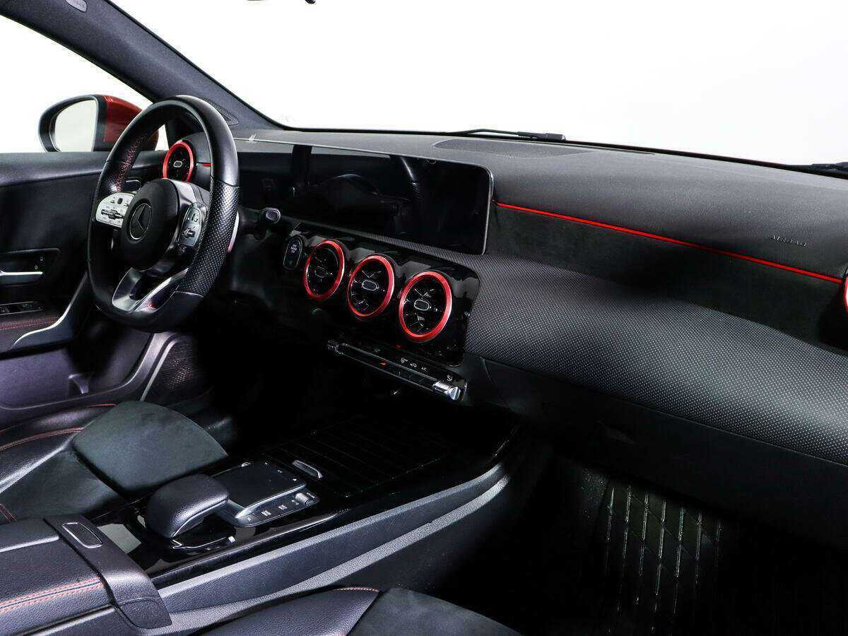 Mercedes-Benz A-Класс 2020 года с пробегом. Фото: #8