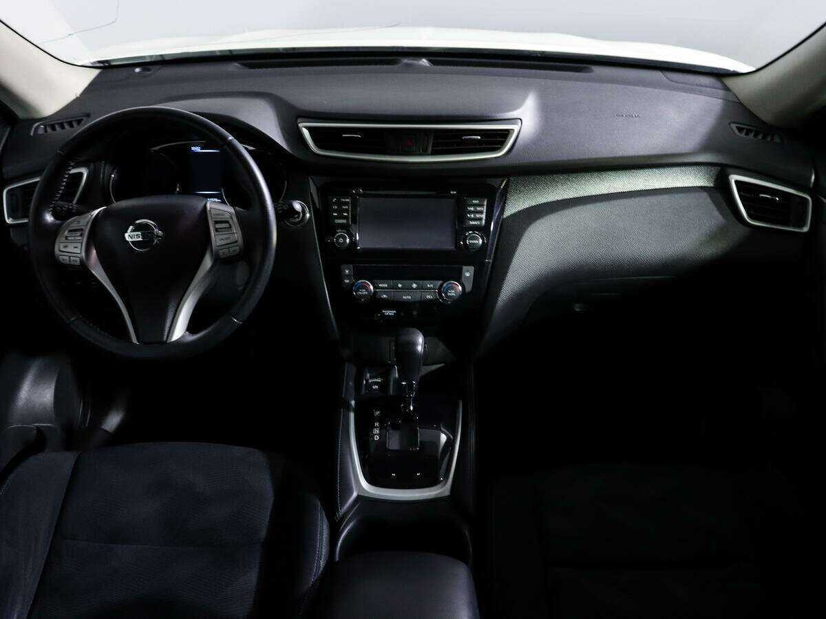 Б/У Ниссан Икс-Трейл 2015 года. Фото: #11