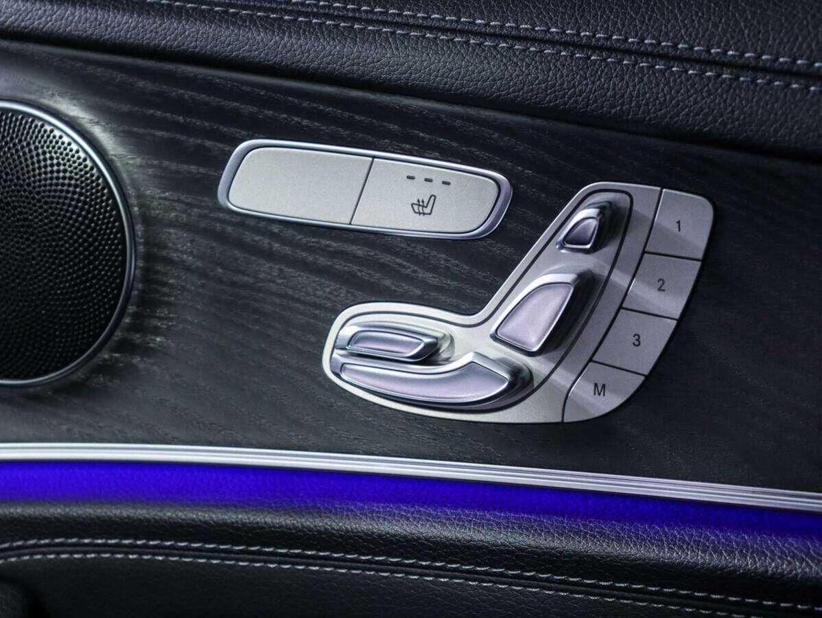 Mercedes-Benz E-Класс 2016 года с пробегом. Фото: #19