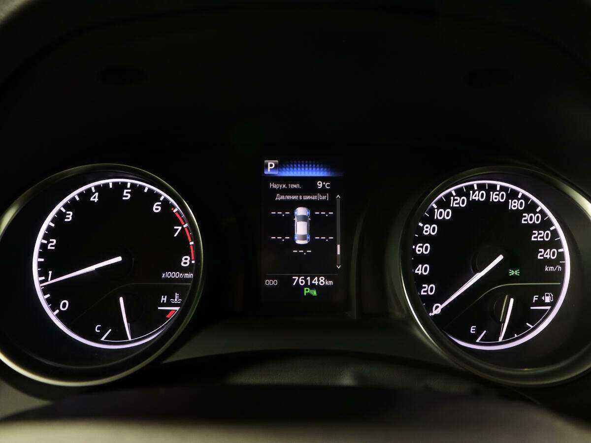 Toyota Camry 2018 года с пробегом. Фото: #10