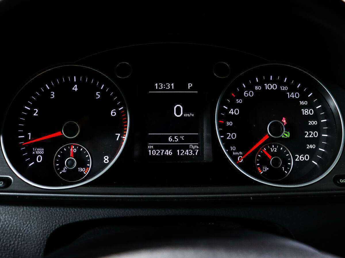 Б/У Фольксваген Пассат 2014 года. Фото: #8