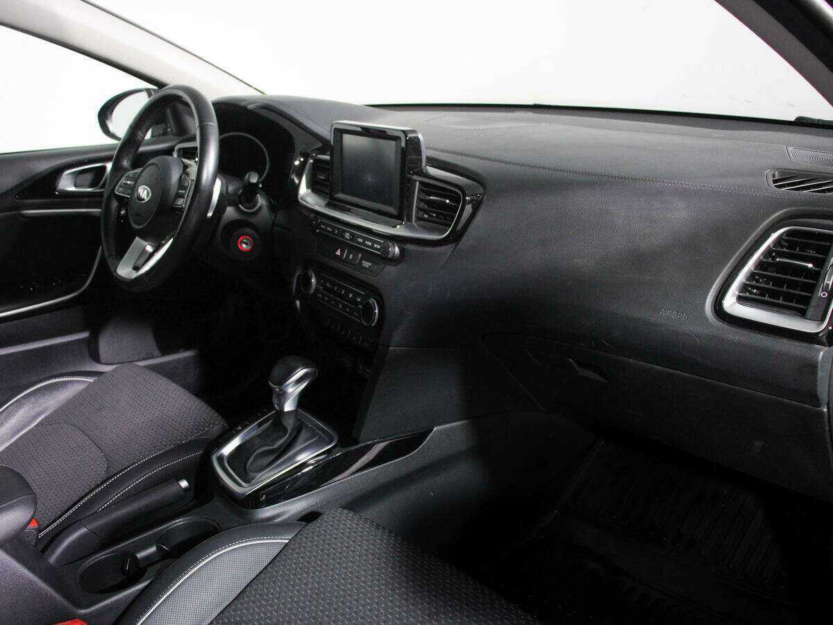 Б/У Киа Сид 2018 года. Фото: #6