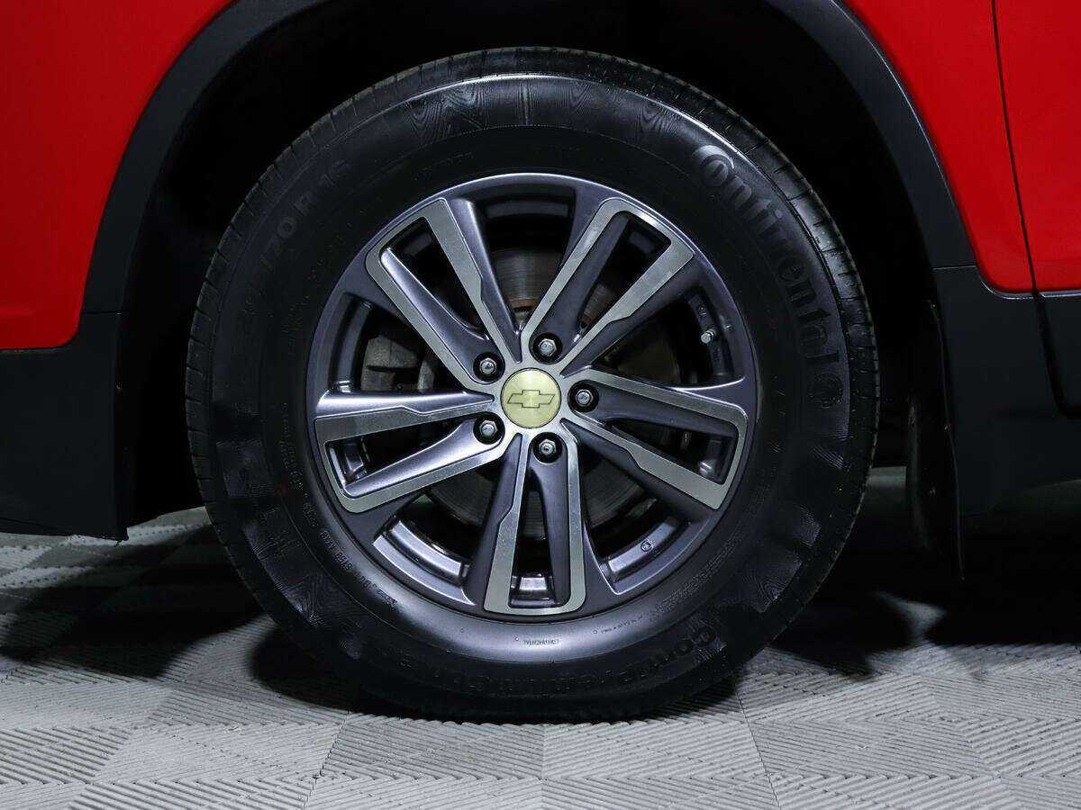 Б/У Шевроле Трэкер 2015 года. Фото: #7