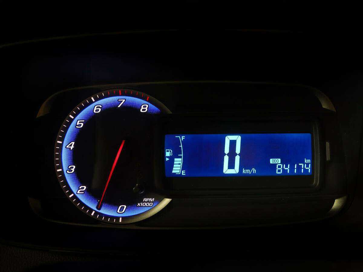 Б/У Шевроле Трэкер 2015 года. Фото: #9