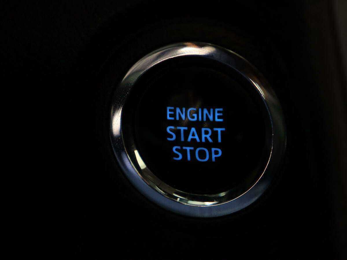 Б/У Тойота Камри 2017 года. Фото: #18