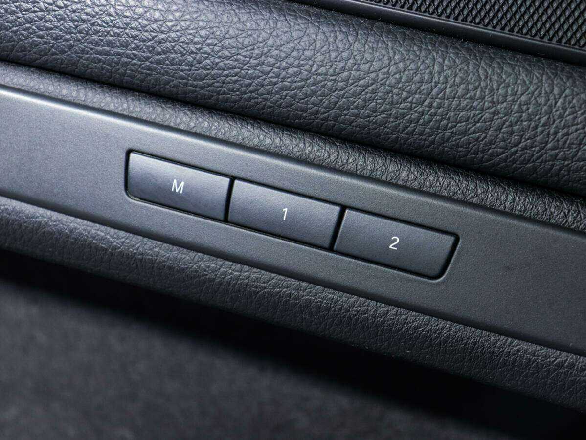 BMW 5 серии 2013 года с пробегом. Фото: #12