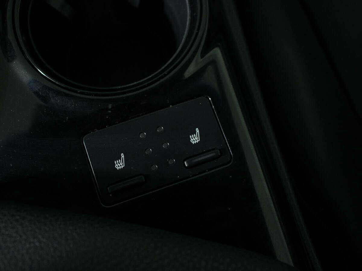 Toyota Camry 2020 года с пробегом. Фото: #20