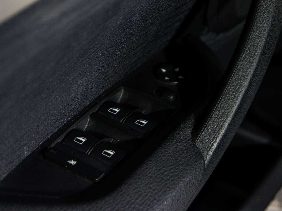 Б/У БМВ Икс1 2012 года. Фото: #12