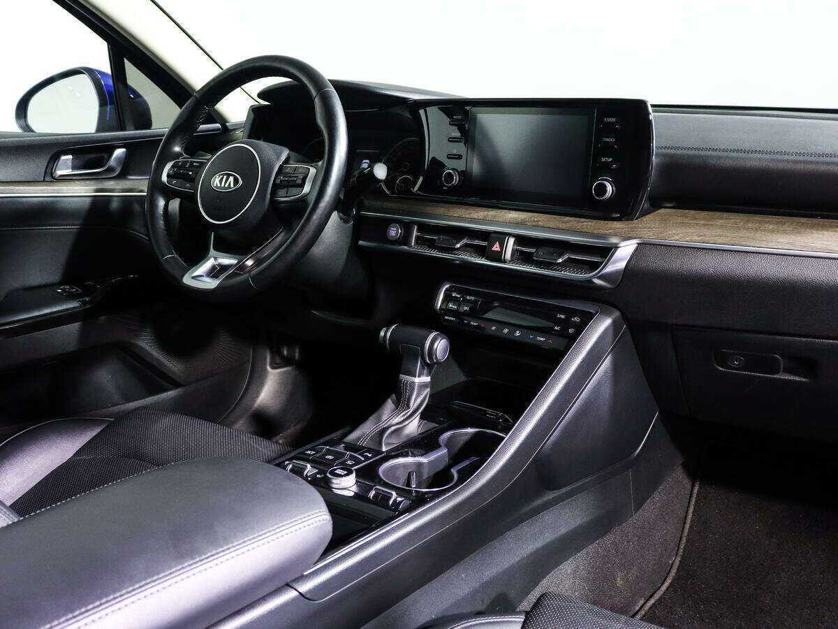 Б/У Киа К5 2020 года. Фото: #4