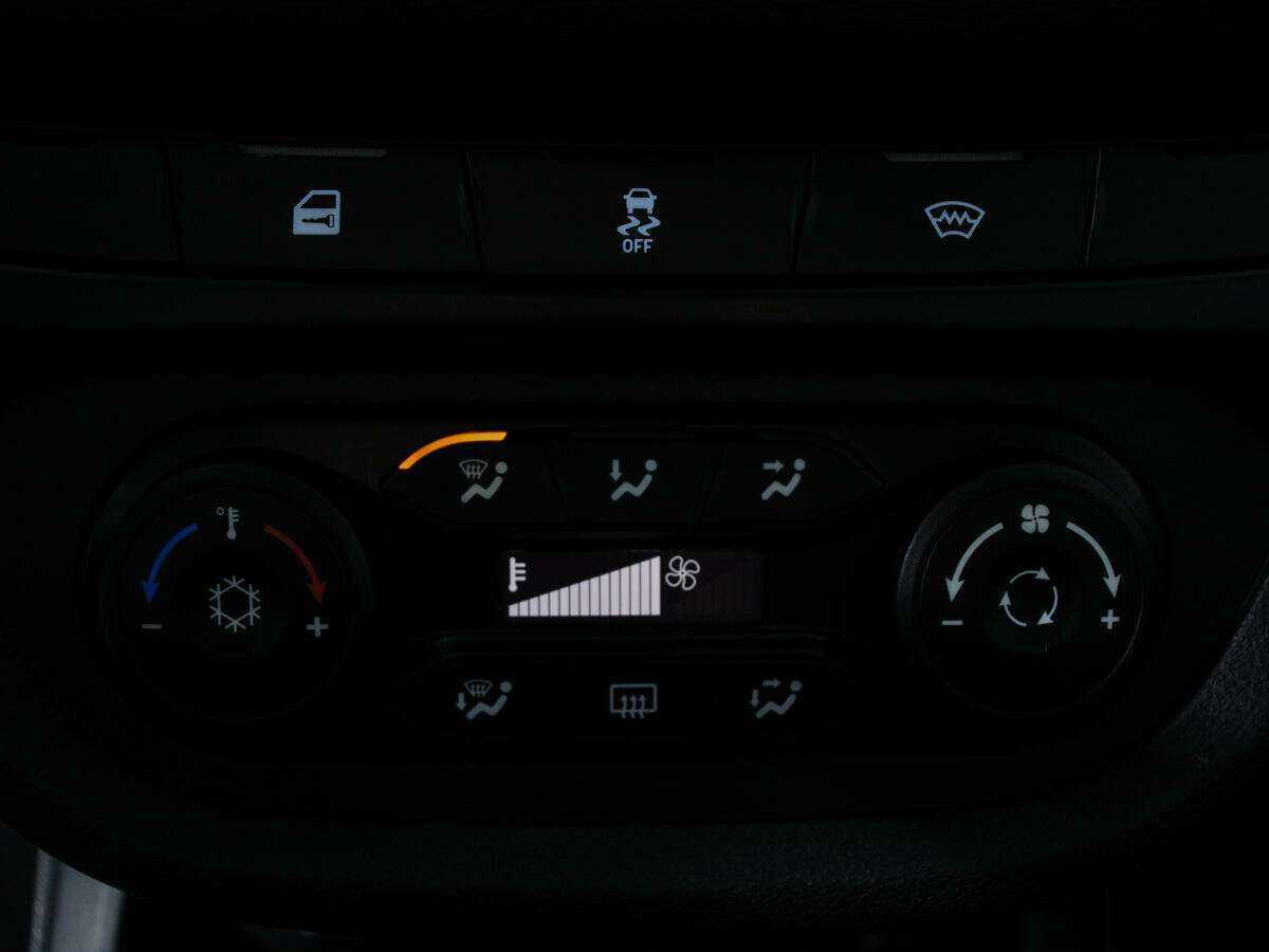 Б/У Лада (ВАЗ) Веста 2019 года. Фото: #11