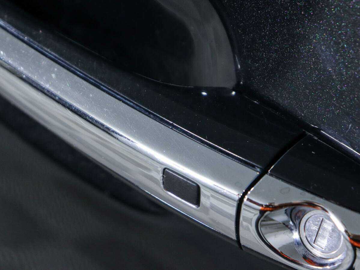 Hyundai Equus 2014 года с пробегом. Фото: #26