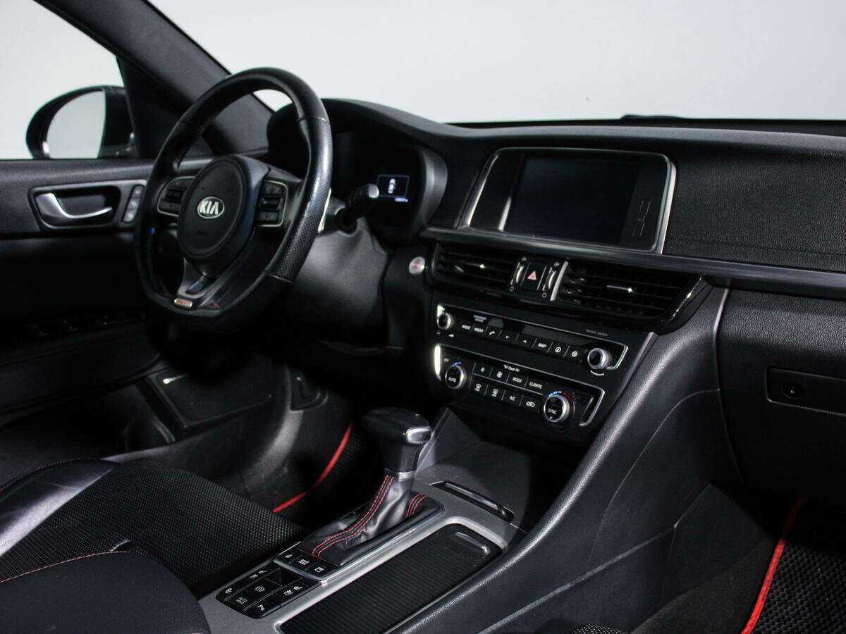 Б/У Киа Оптима 2016 года. Фото: #4