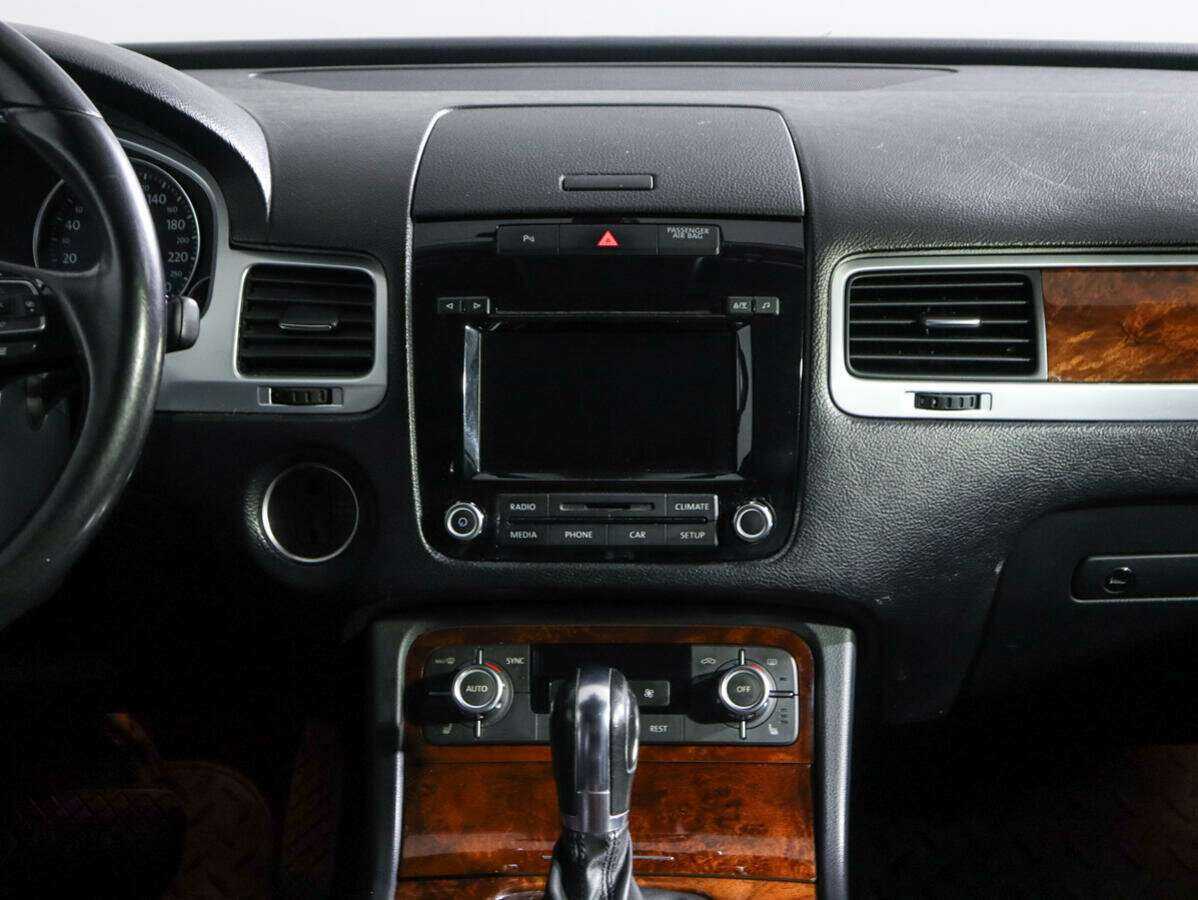 Б/У Фольксваген Туарег 2012 года. Фото: #7