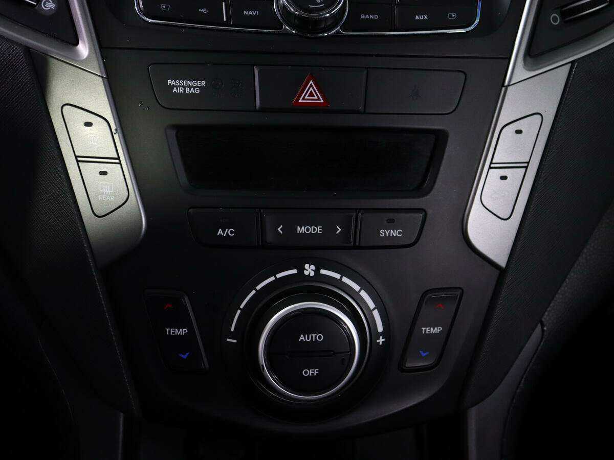 Б/У Хендай Санта Фе 2017 года. Фото: #15