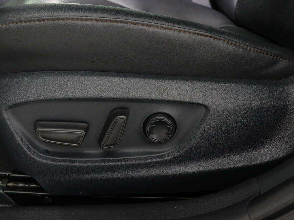 Toyota Camry 2018 года с пробегом. Фото: #16