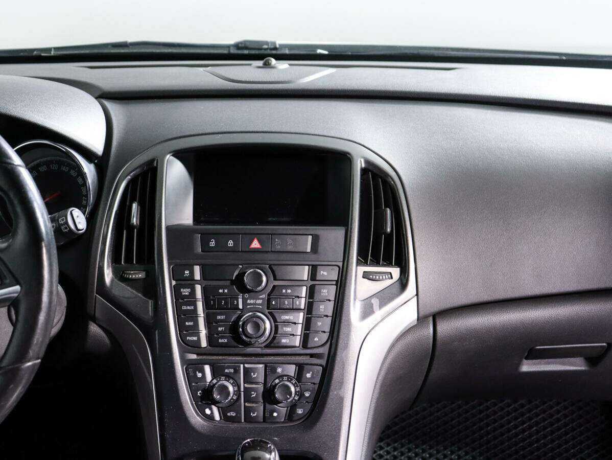 Б/У Опель Астра 2012 года. Фото: #9