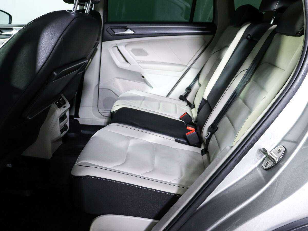 Volkswagen Tiguan 2018 года с пробегом. Фото: #9